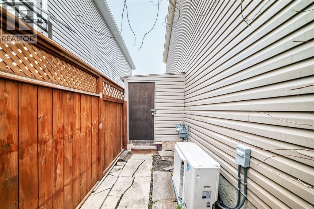 255 FALSHIRE WAY NORTHEAST Image 34