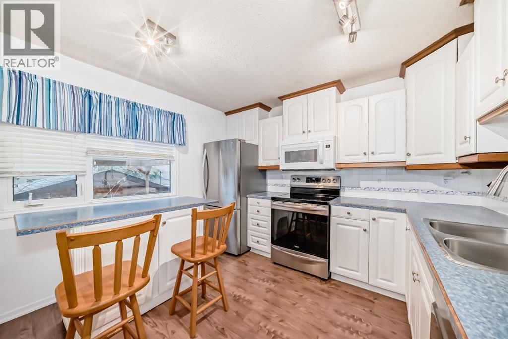 255 FALSHIRE WAY NORTHEAST Image 5