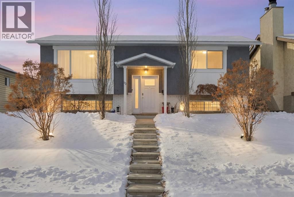 172 RUNDLEFIELD CRESCENT NORTHEAST Image 1