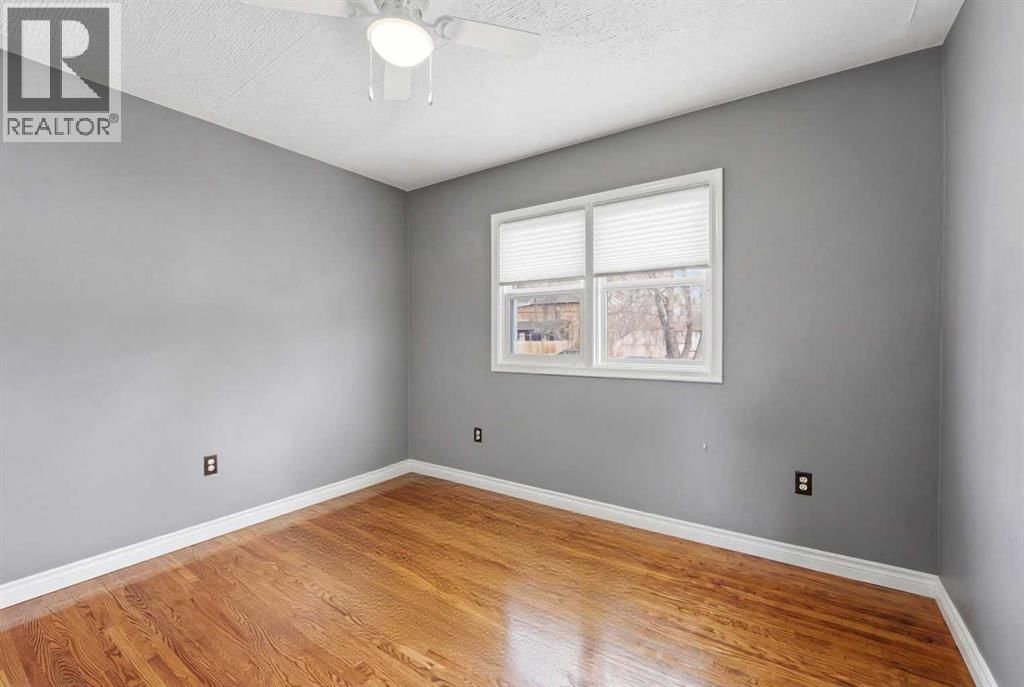 4624 49 STREET Image 12