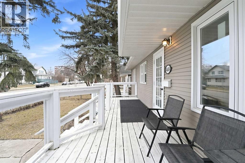 4624 49 STREET Image 2