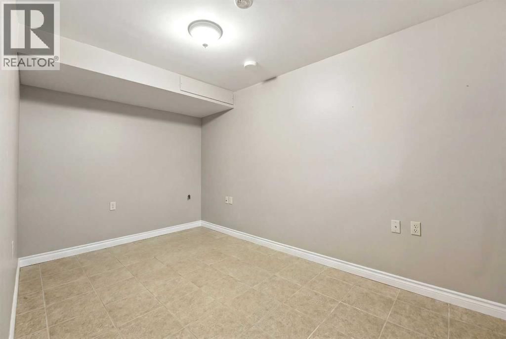 4624 49 STREET Image 20