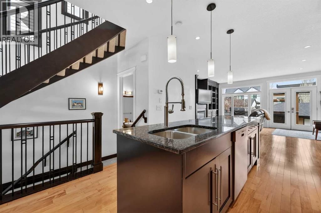 1924 48 AVENUE SOUTHWEST Image 10