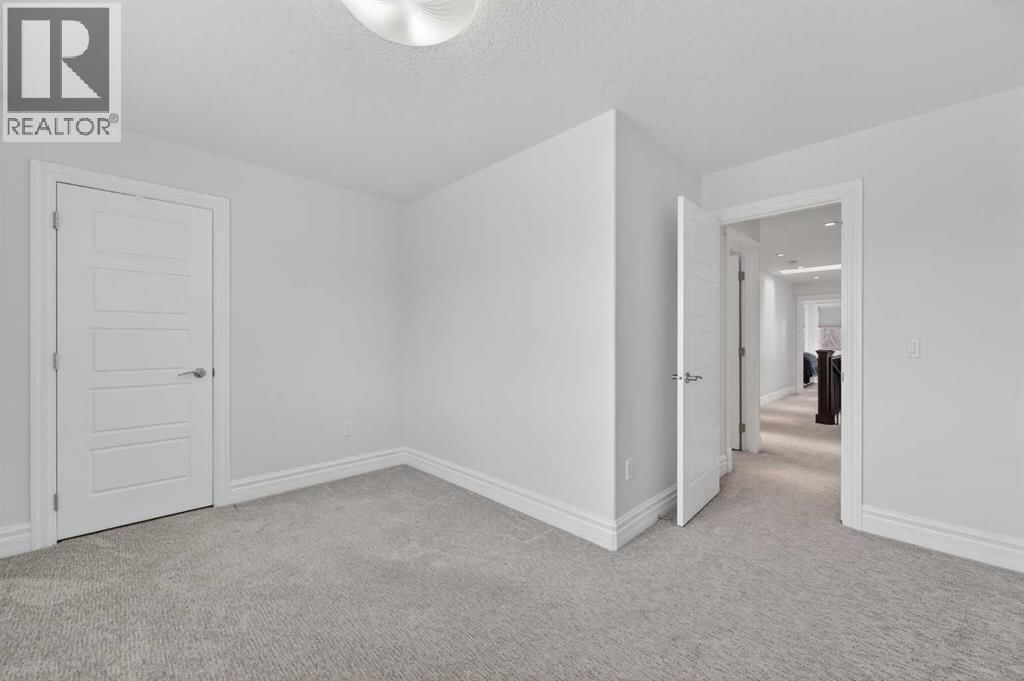 1924 48 AVENUE SOUTHWEST Image 28