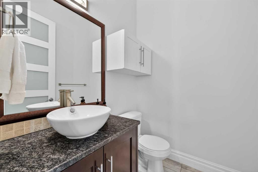 1924 48 AVENUE SOUTHWEST Image 37