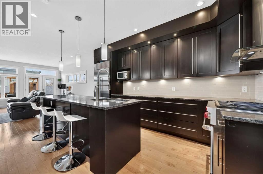 1924 48 AVENUE SOUTHWEST Image 8