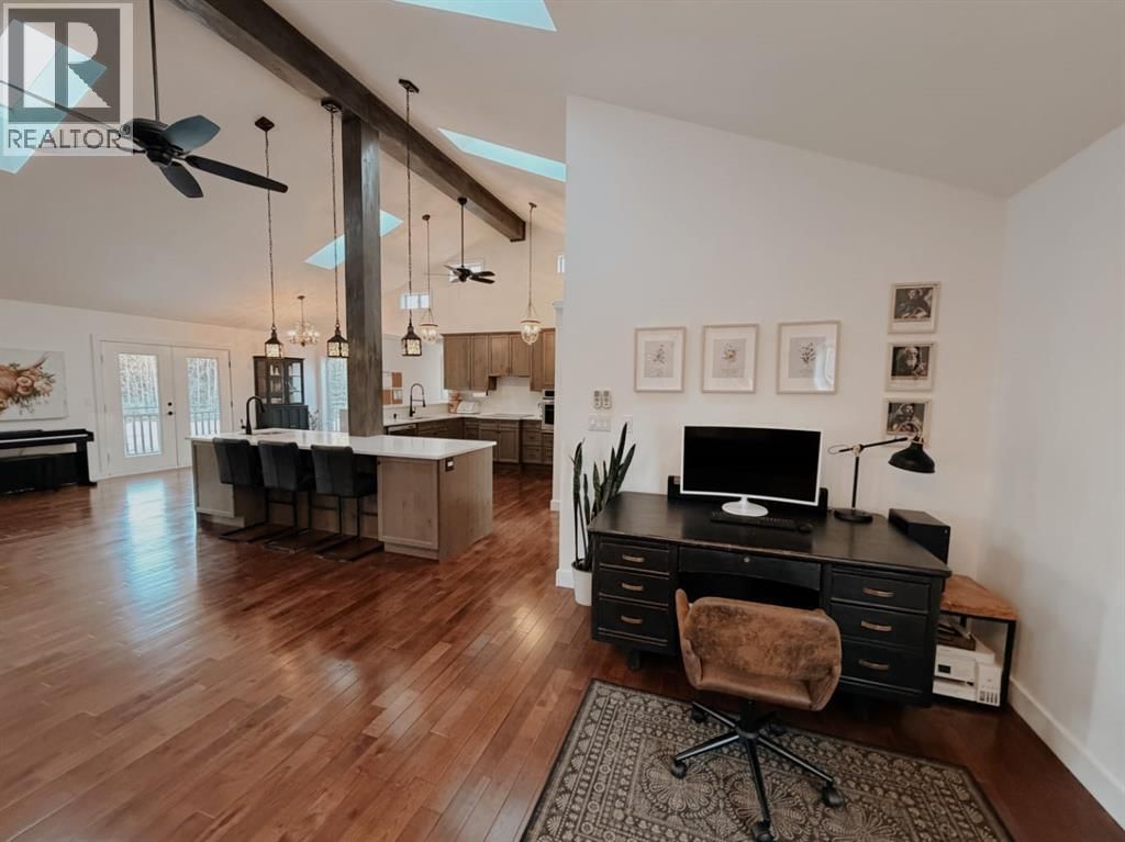 5441 TOWNSHIP ROAD 333 Image 11