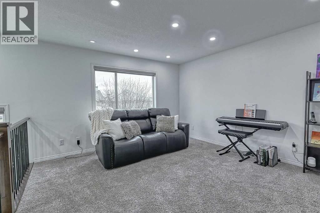 187 KINCORA DRIVE NORTHWEST Image 24