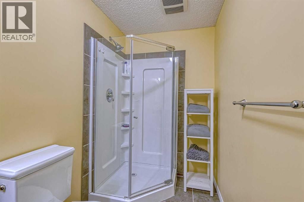 187 KINCORA DRIVE NORTHWEST Image 45