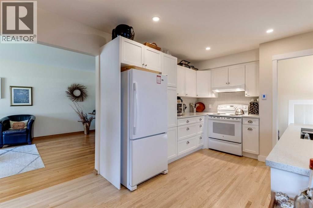 1333 ROSEHILL DRIVE NORTHWEST Image 12