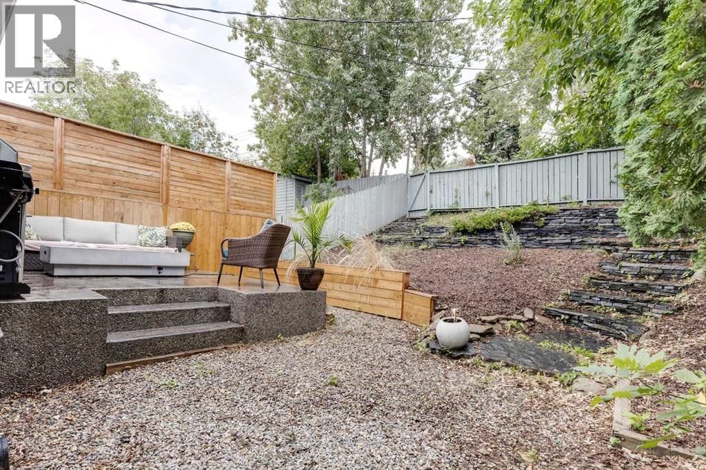 1333 ROSEHILL DRIVE NORTHWEST Image 32