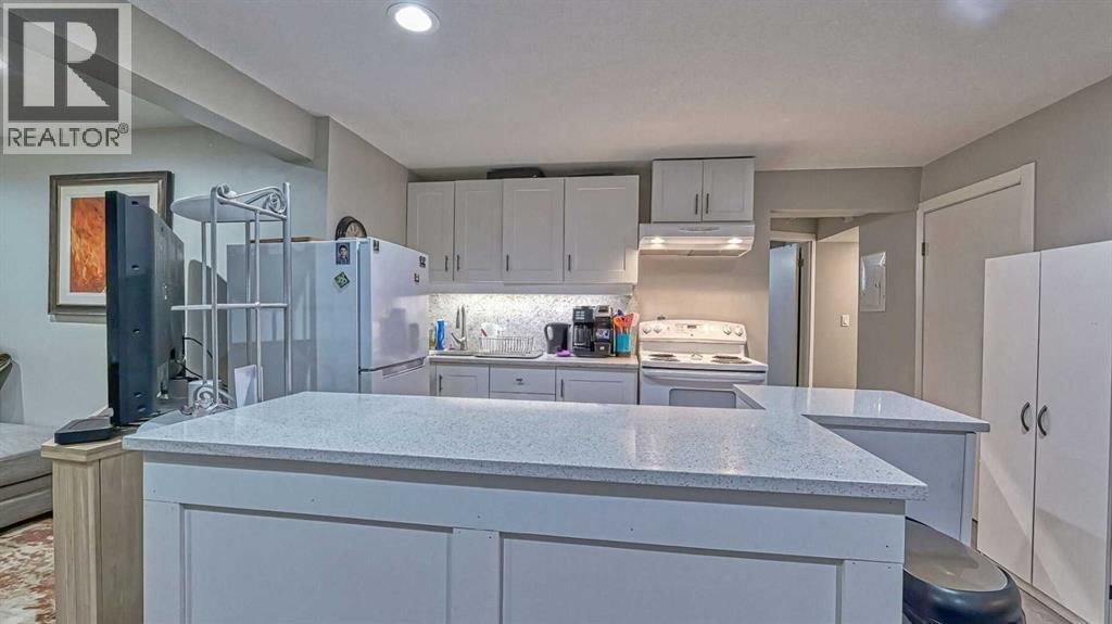 64 MIDGLEN DRIVE SOUTHEAST Image 24