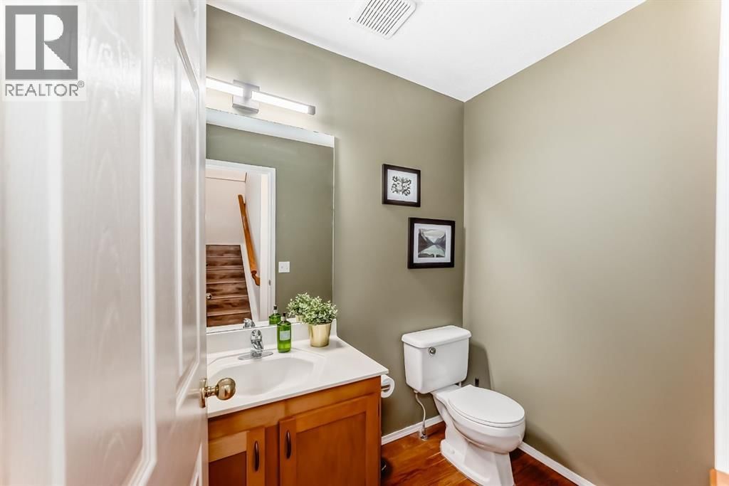 424 HAWKSTONE MANOR NORTHWEST Image 13