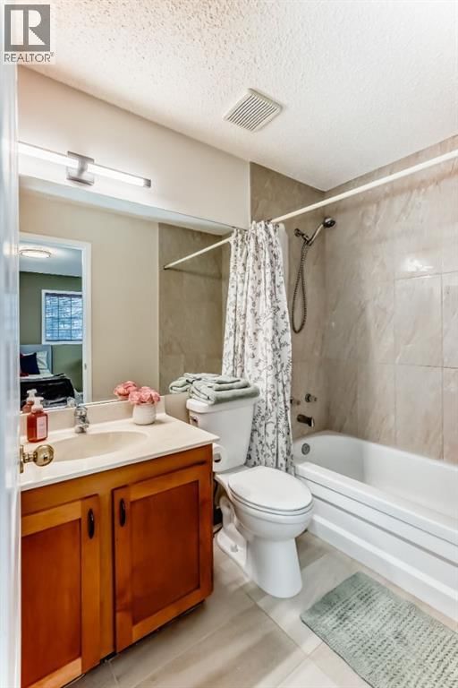 424 HAWKSTONE MANOR NORTHWEST Image 29