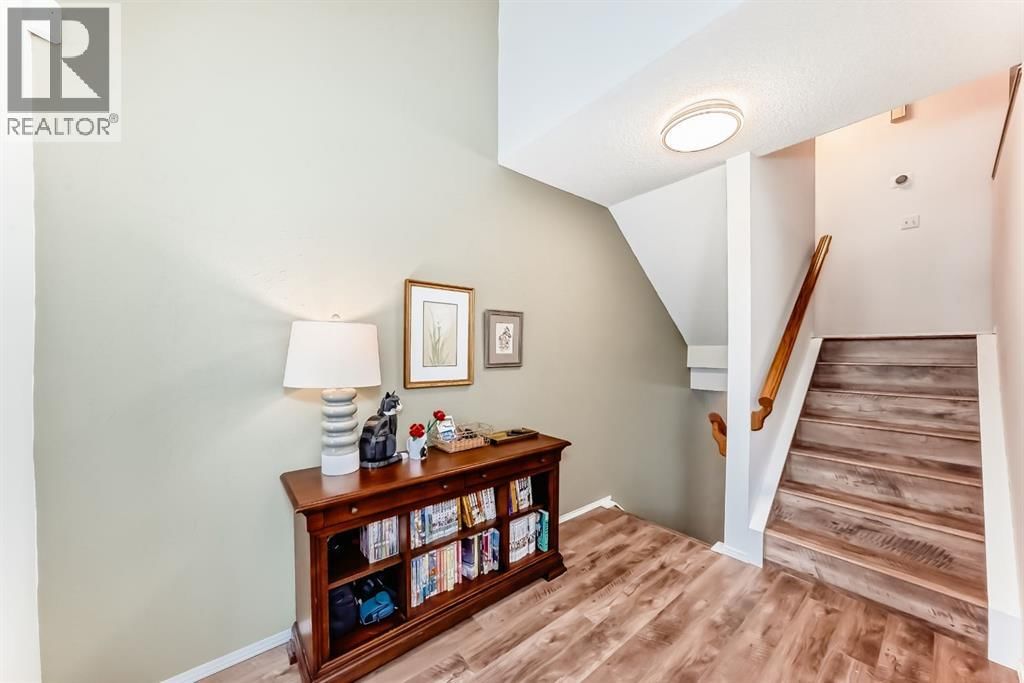 424 HAWKSTONE MANOR NORTHWEST Image 38