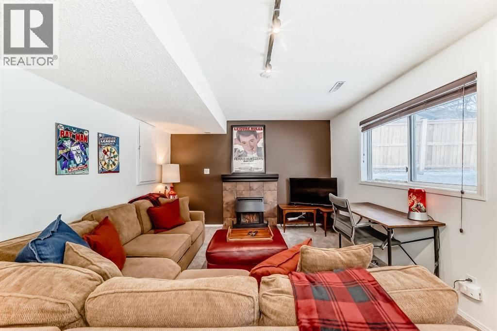 424 HAWKSTONE MANOR NORTHWEST Image 40