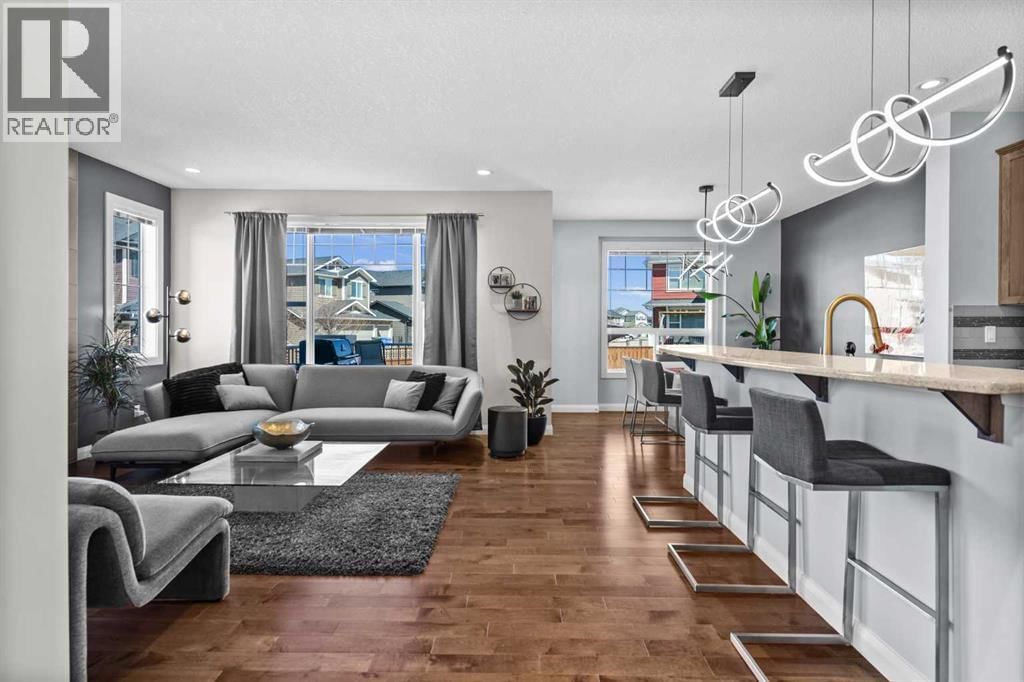 100 KINNIBURGH GARDENS Image 10