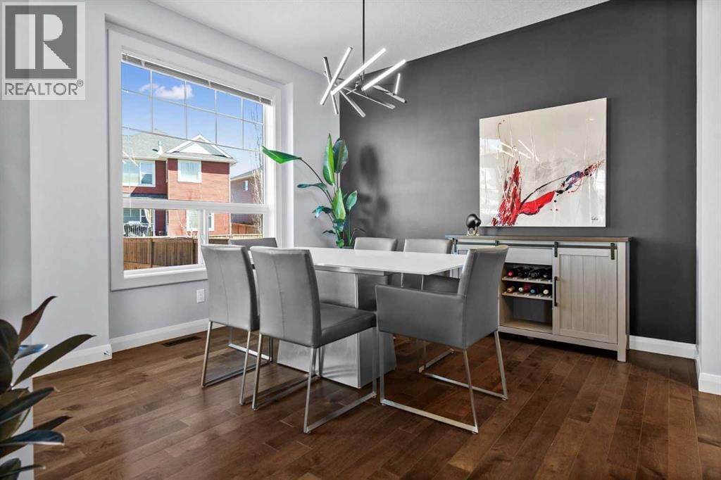 100 KINNIBURGH GARDENS Image 18