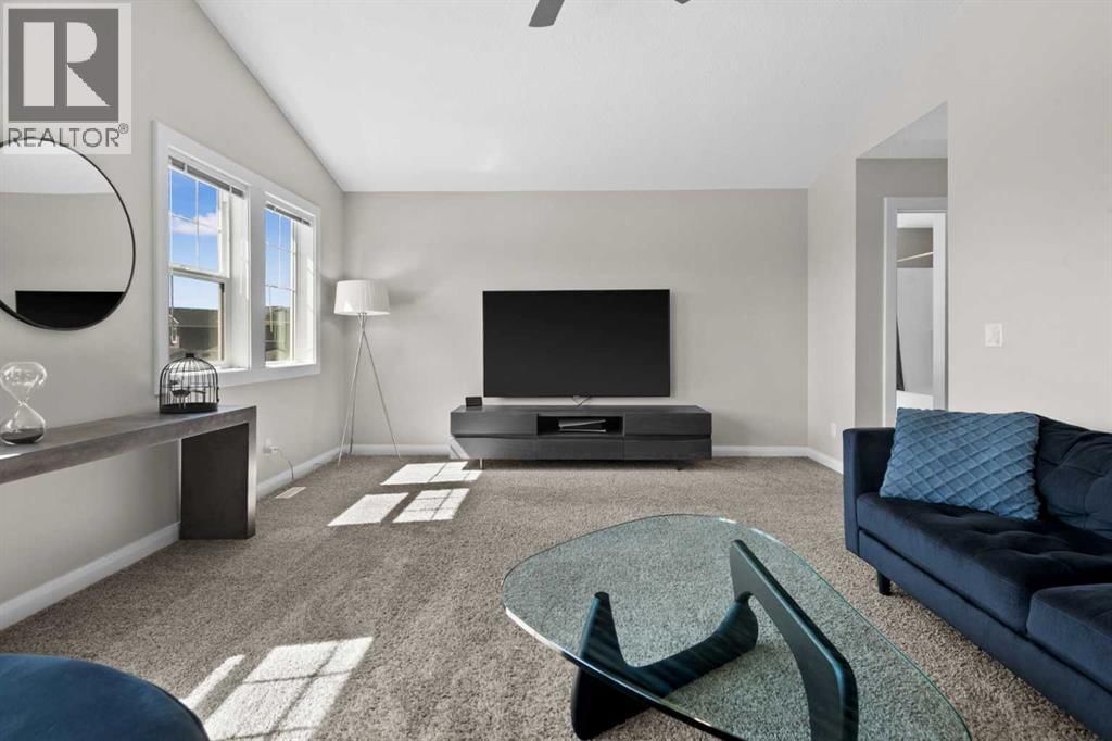 100 KINNIBURGH GARDENS Image 23