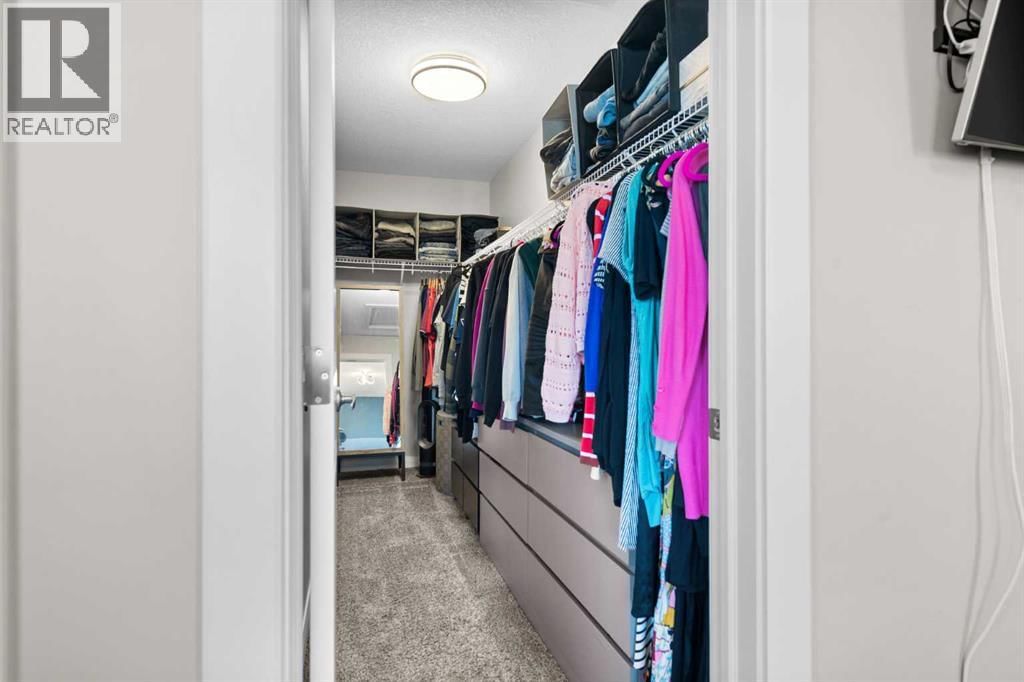 100 KINNIBURGH GARDENS Image 27