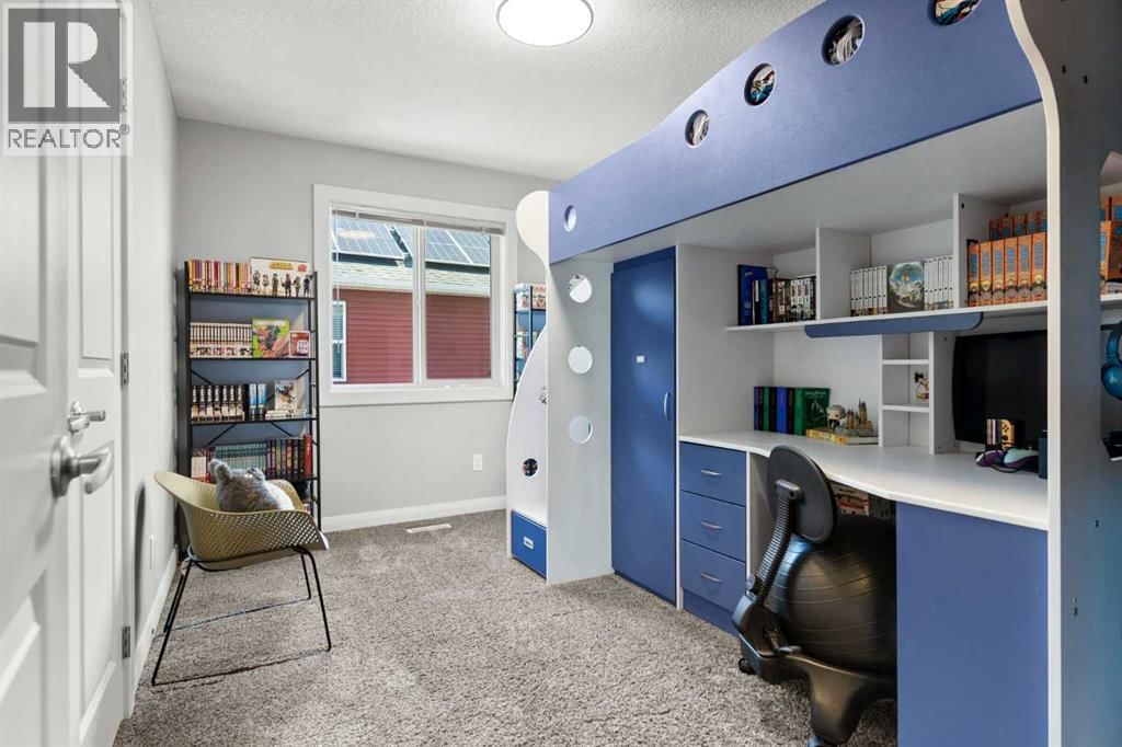 100 KINNIBURGH GARDENS Image 34