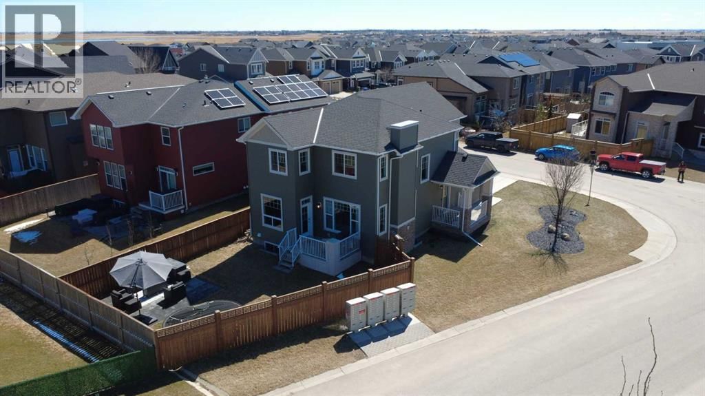 100 KINNIBURGH GARDENS Image 44