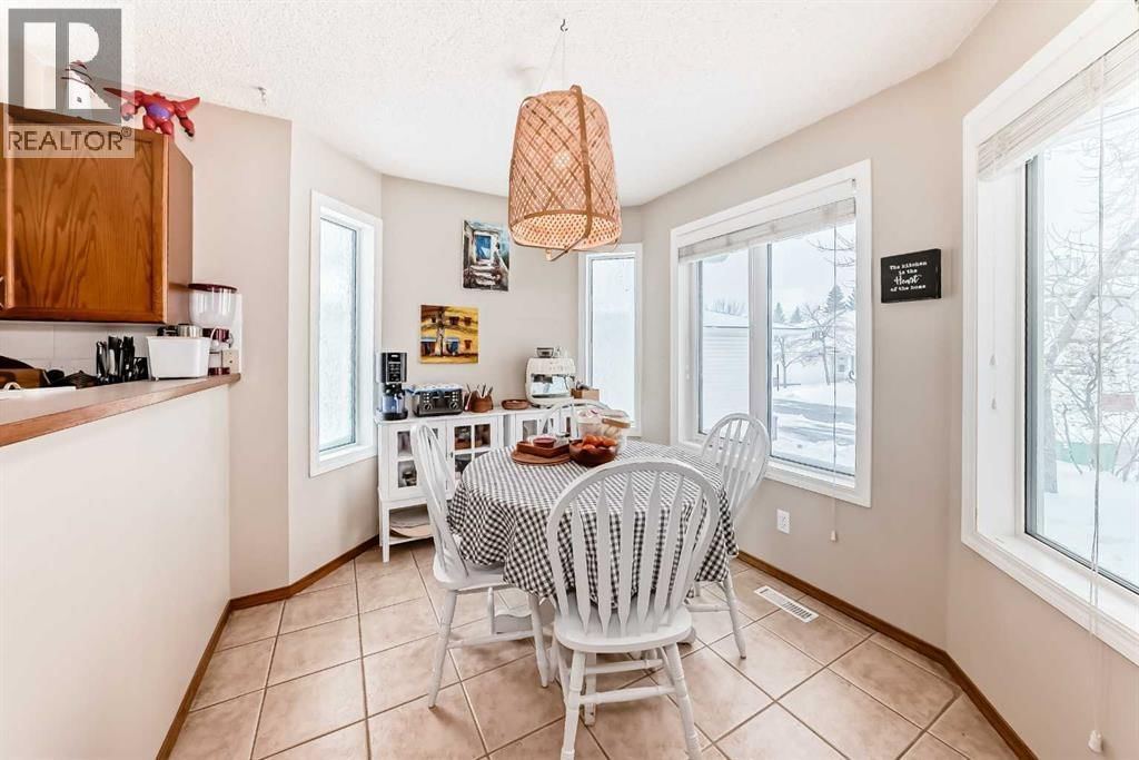 60 SCENIC GARDENS NORTHWEST Image 4