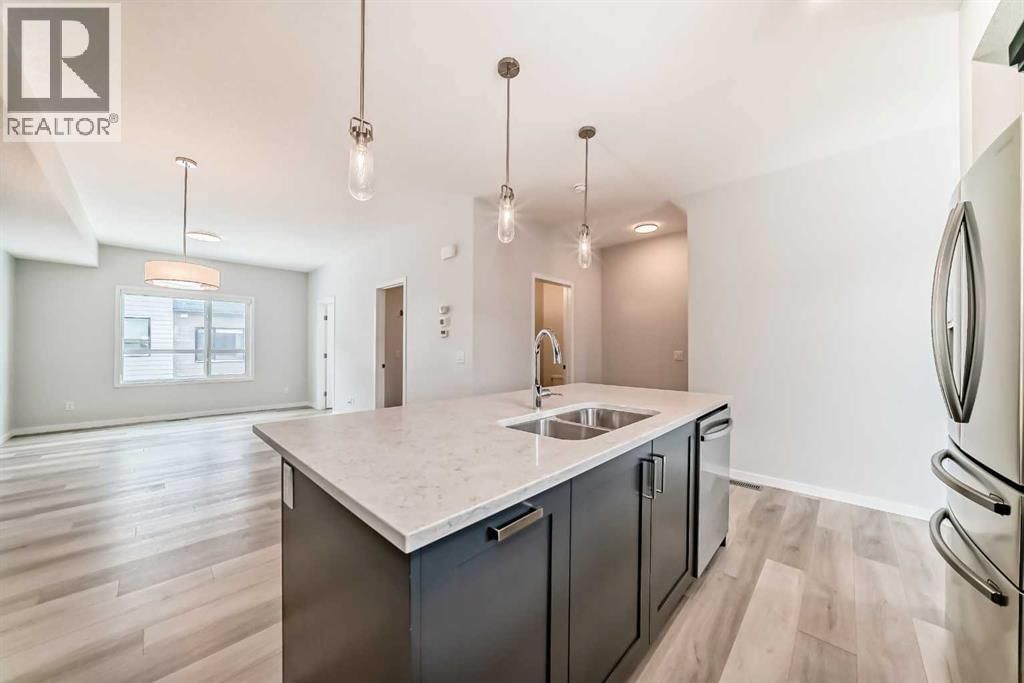 42 CRANBROOK GARDENS SOUTHEAST Image 12