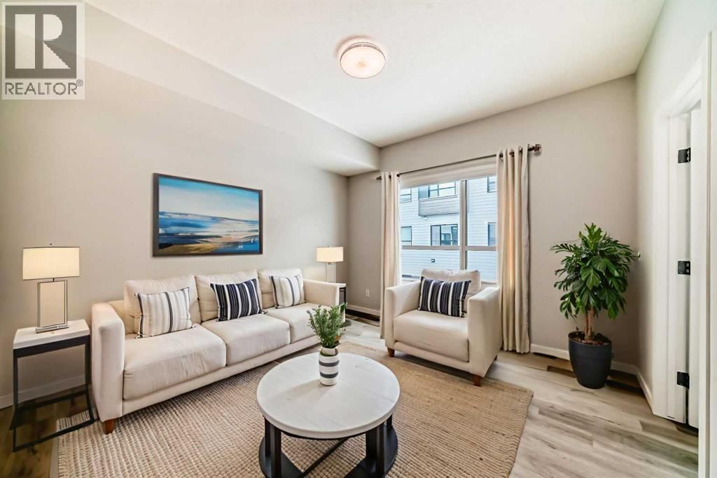 42 CRANBROOK GARDENS SOUTHEAST Image 17