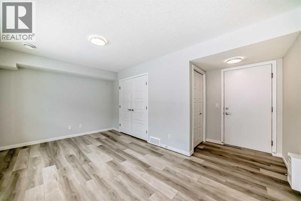 42 CRANBROOK GARDENS SOUTHEAST Image 2