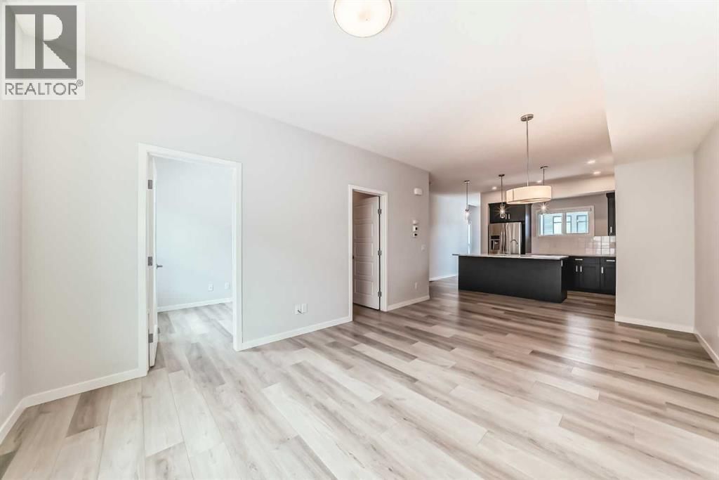 42 CRANBROOK GARDENS SOUTHEAST Image 22