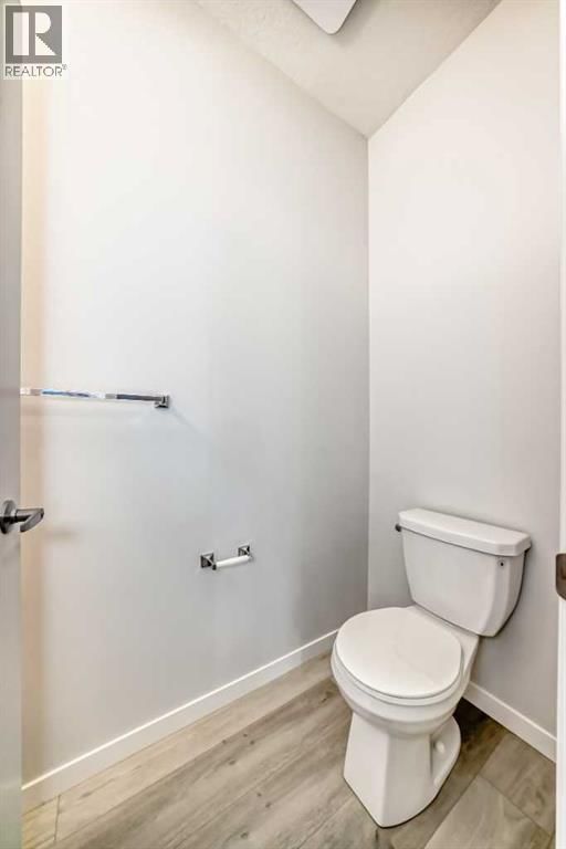 42 CRANBROOK GARDENS SOUTHEAST Image 27