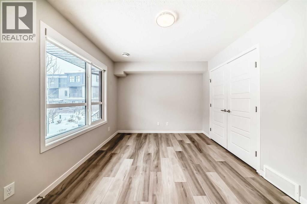 42 CRANBROOK GARDENS SOUTHEAST Image 3