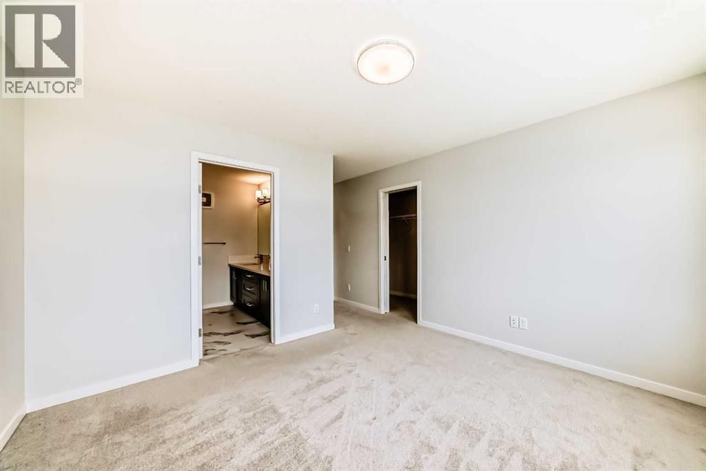 42 CRANBROOK GARDENS SOUTHEAST Image 31