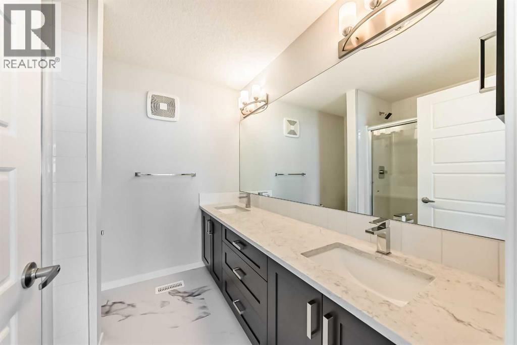 42 CRANBROOK GARDENS SOUTHEAST Image 34