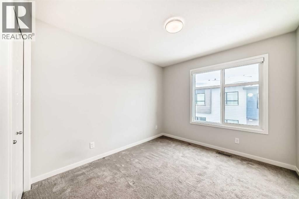 42 CRANBROOK GARDENS SOUTHEAST Image 39