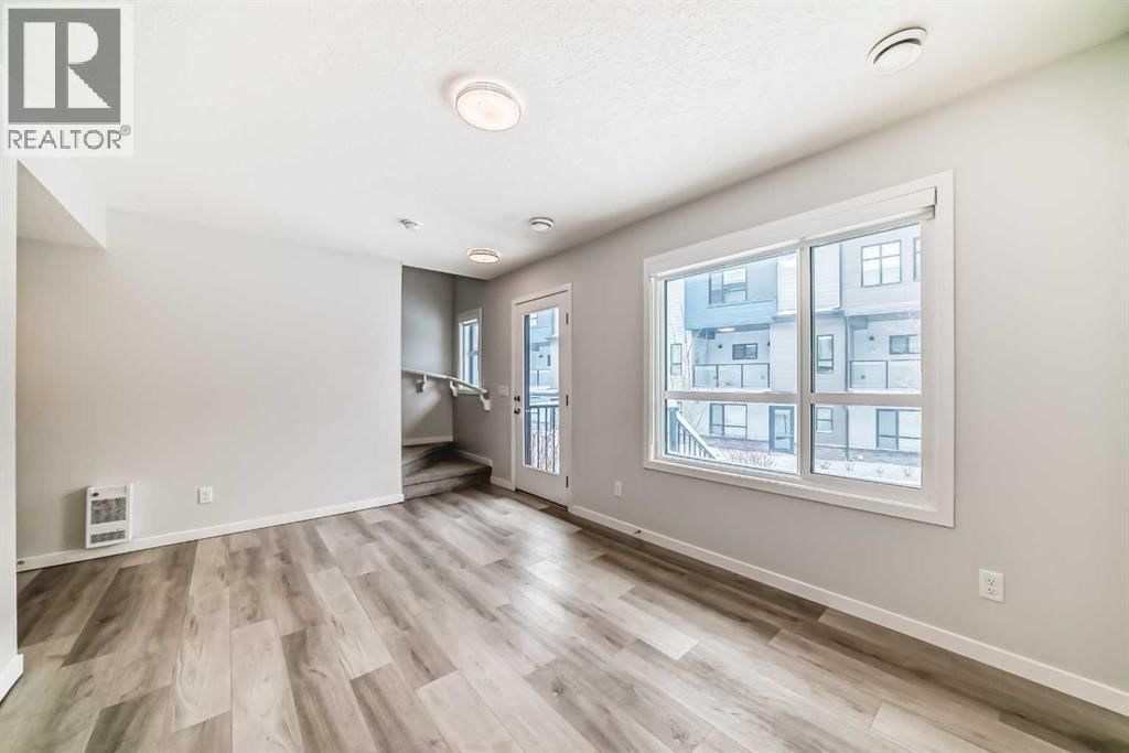 42 CRANBROOK GARDENS SOUTHEAST Image 5