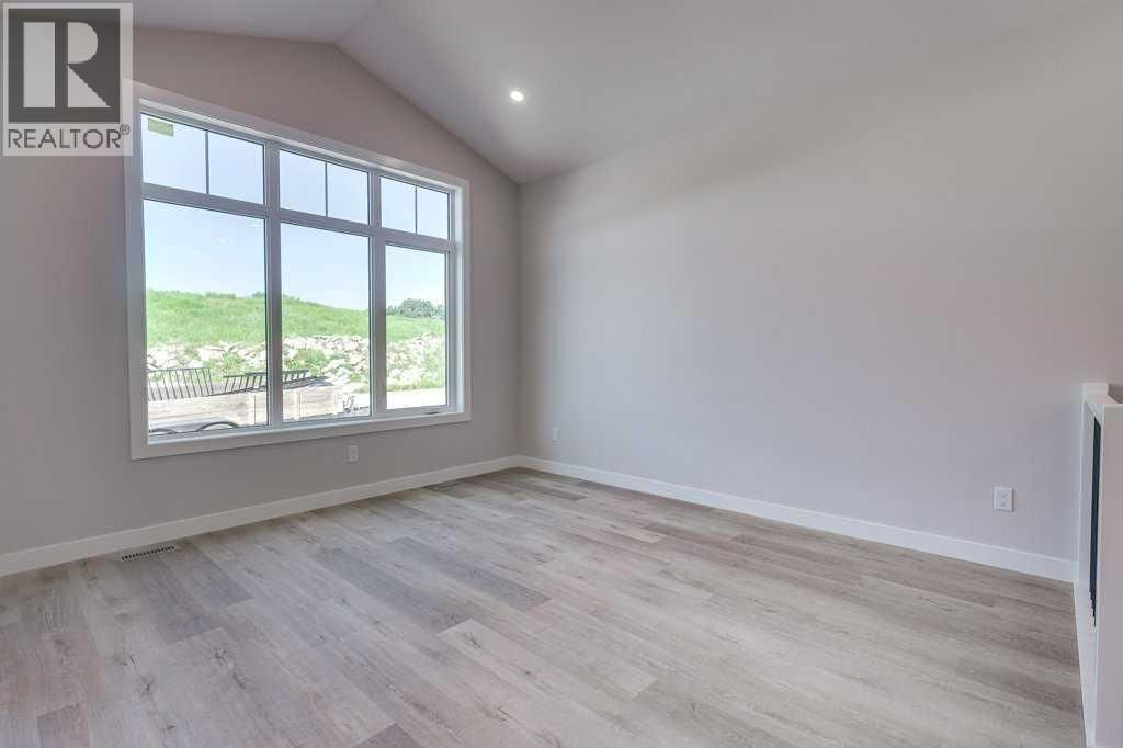 117 GRAY CLOSE Image 20