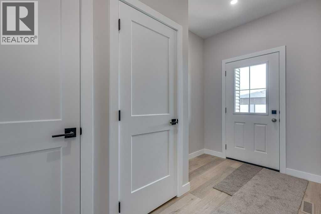 117 GRAY CLOSE Image 6