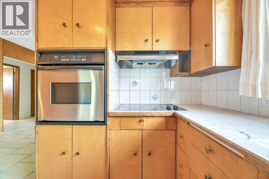 121 COUSIN STREET Image 17