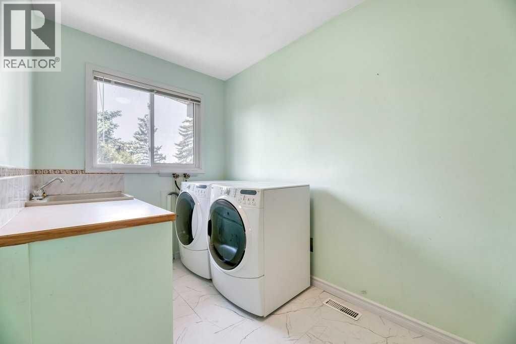 121 COUSIN STREET Image 32