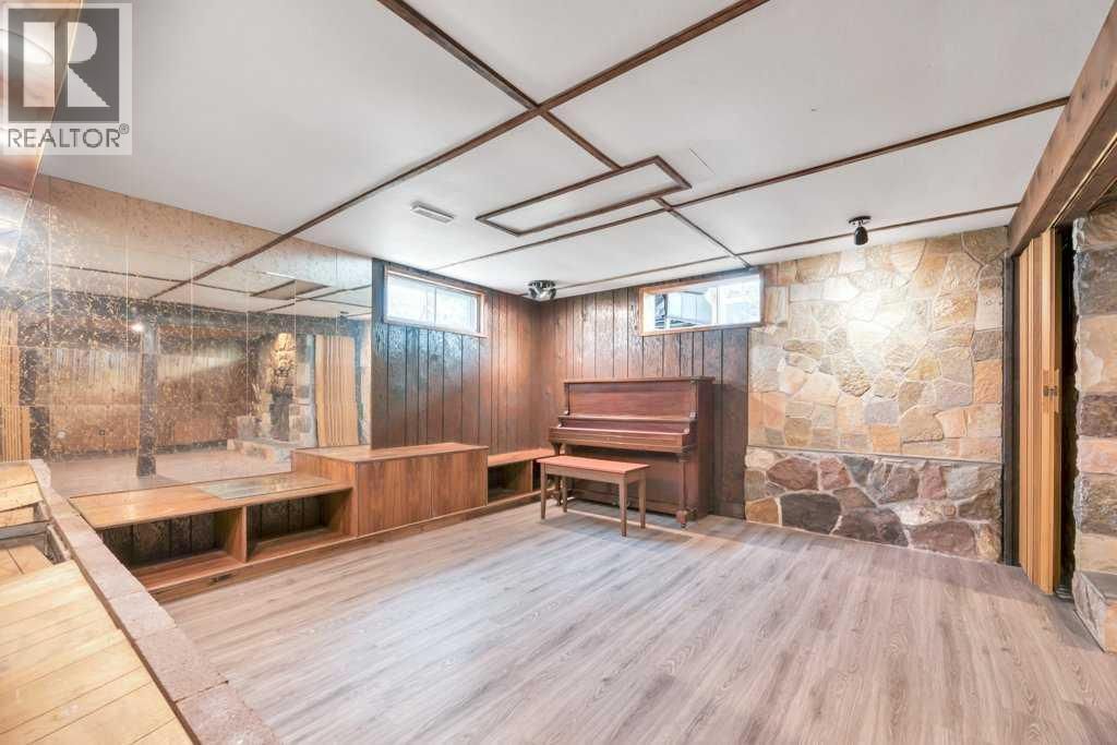 121 COUSIN STREET Image 37