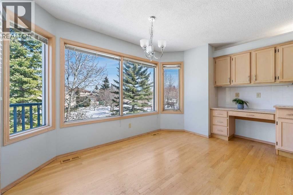 251 HAMPSHIRE PLACE NORTHWEST Image 10