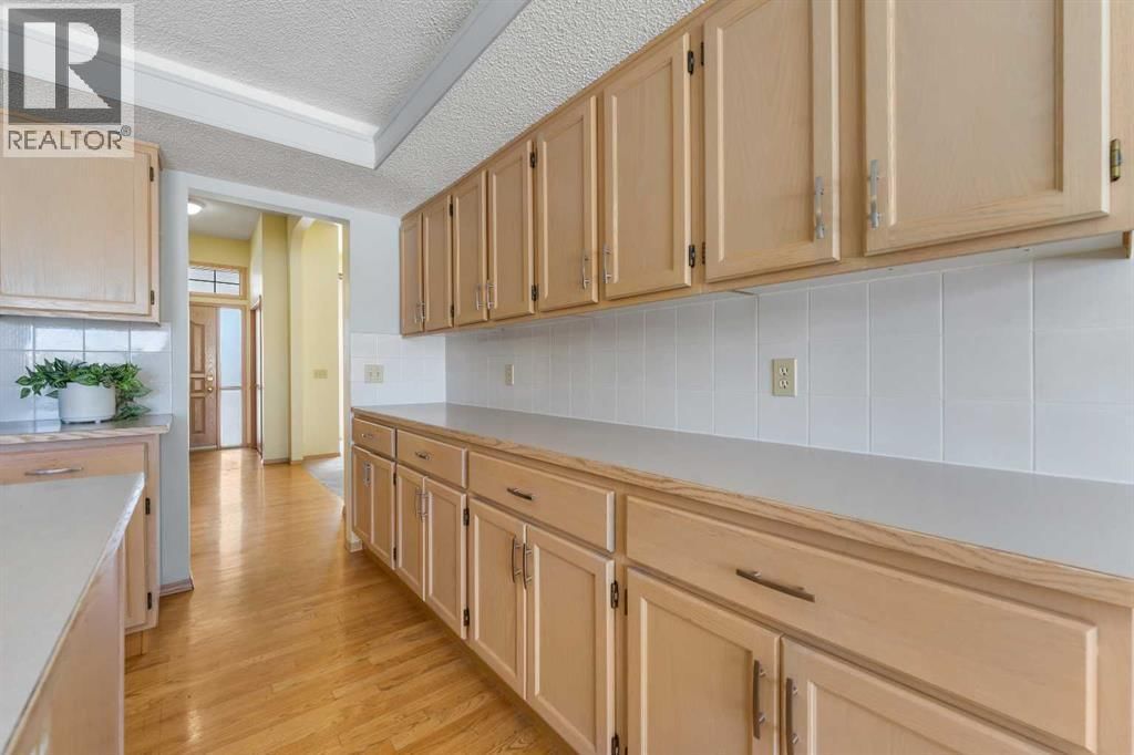 251 HAMPSHIRE PLACE NORTHWEST Image 12