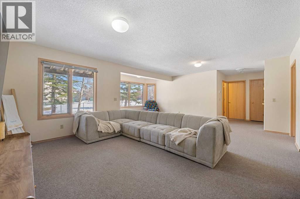 251 HAMPSHIRE PLACE NORTHWEST Image 30