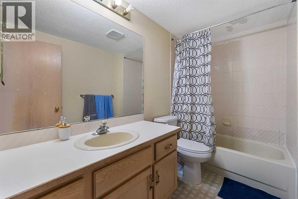 251 HAMPSHIRE PLACE NORTHWEST Image 34