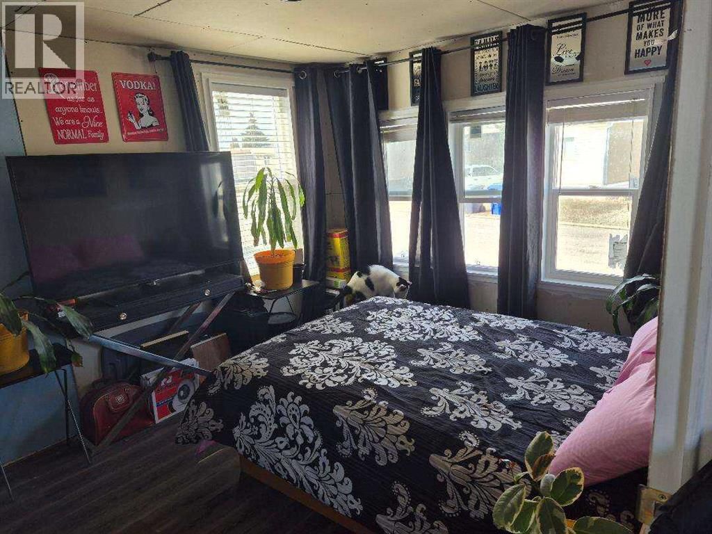 5103 61 AVENUE Image 15