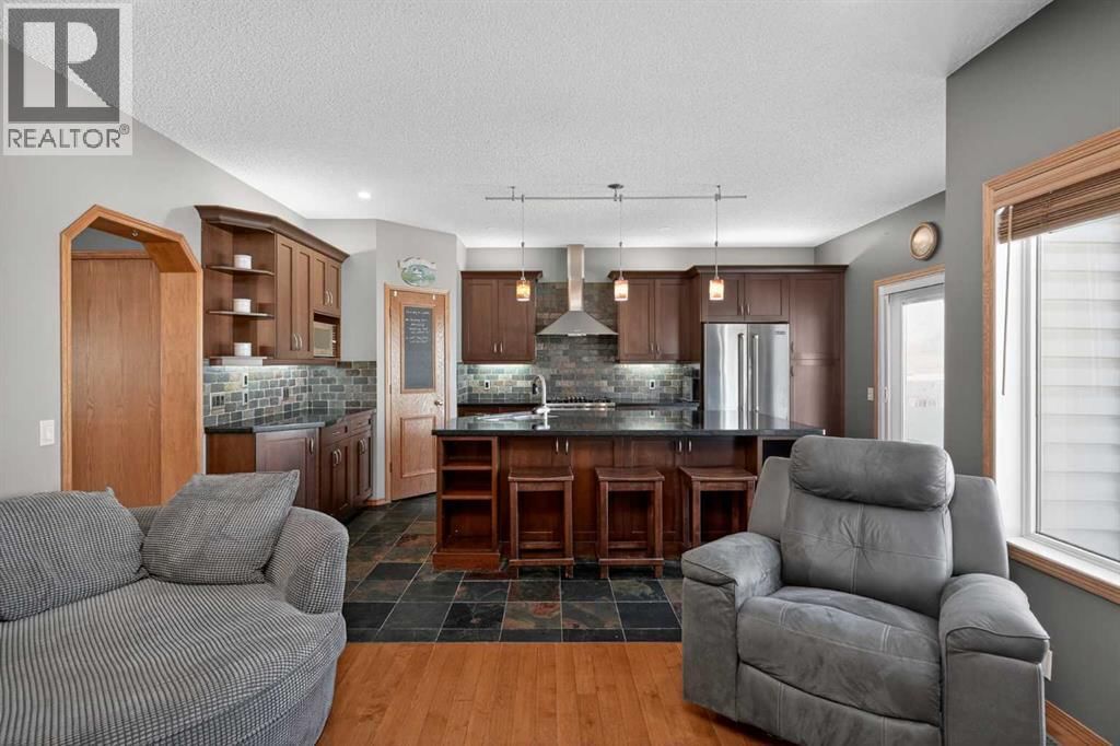 81 RIVERWOOD CRESCENT SOUTHEAST Image 10