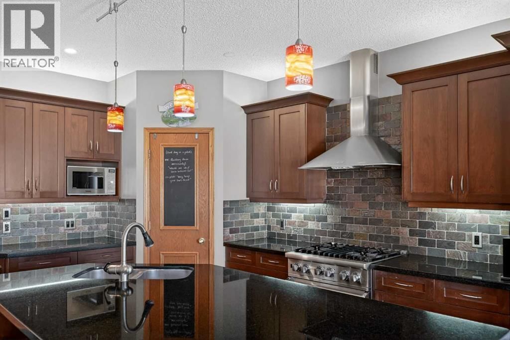 81 RIVERWOOD CRESCENT SOUTHEAST Image 13