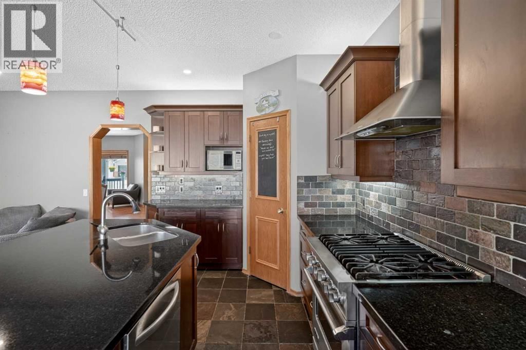 81 RIVERWOOD CRESCENT SOUTHEAST Image 14